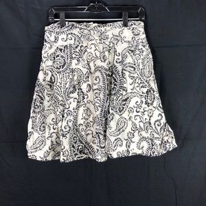 Cute black and cream skirt